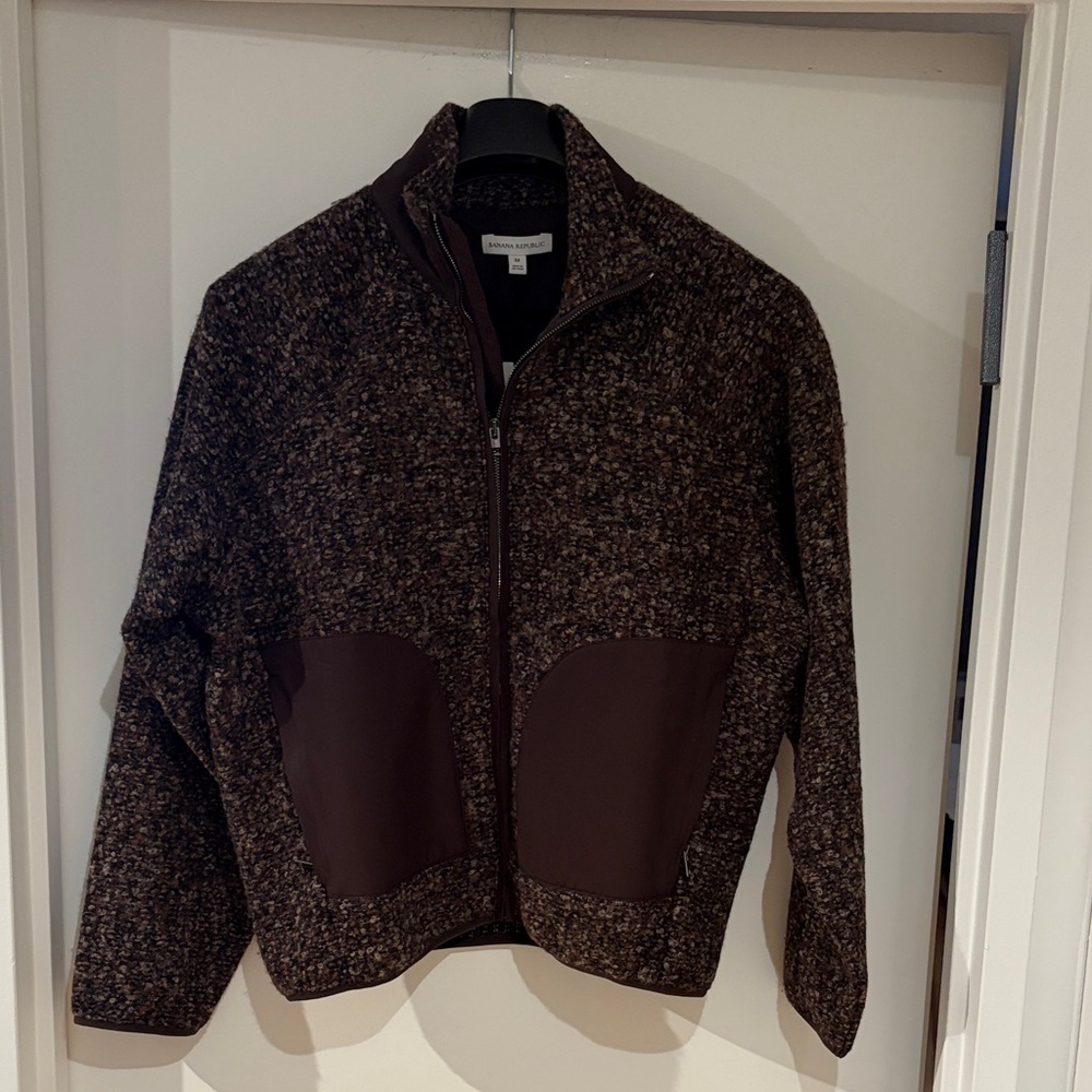Banana Republic Men's Brown Zip-Up Sweater - Jacket 
Size Medium. New with tags.